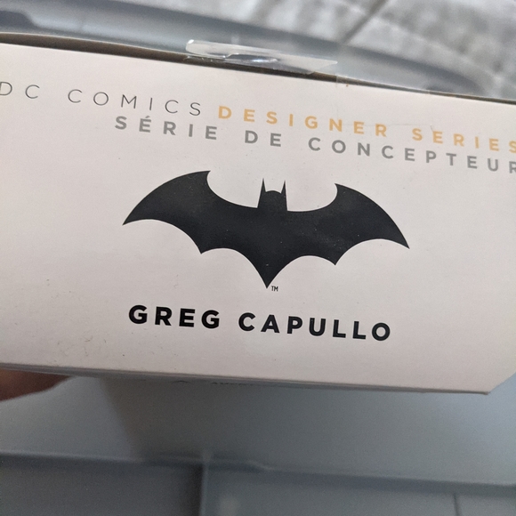 BNIB Batgirl DC Comics Designer Series - Picture 3 of 4